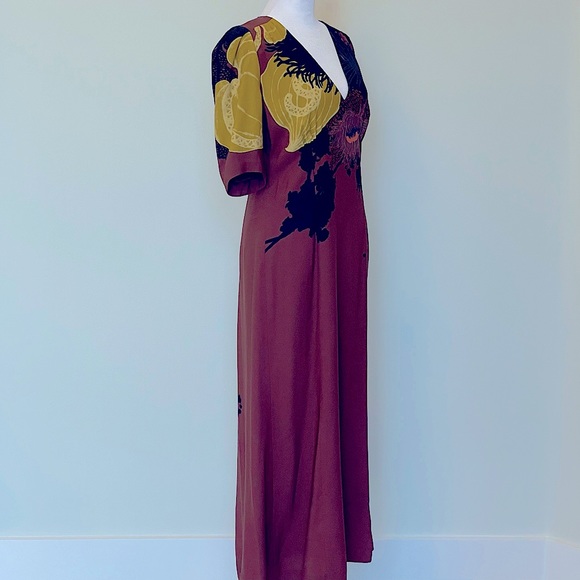 Dries Van Noten: Deep V-cut Floral Half Sleeve Sheath Dress - Picture 3 of 3